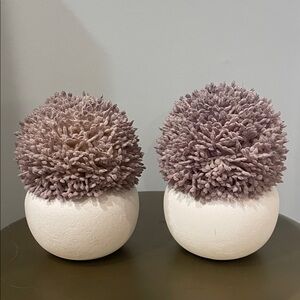 Elegant white  and Purple Decorative Accents